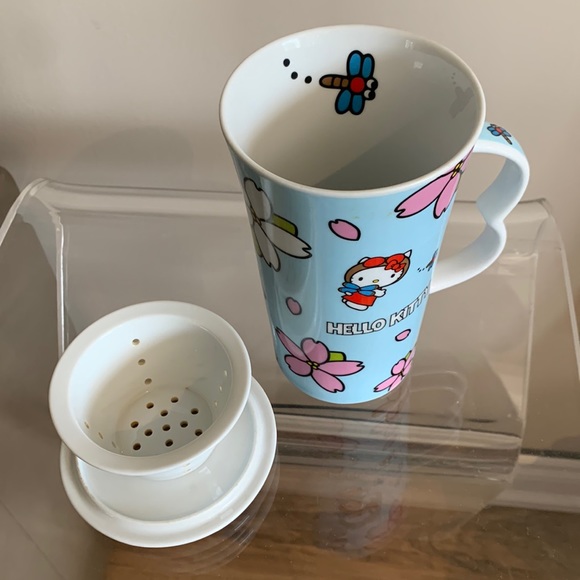 Hello kitty ceramic coffee mug with tea strainer, made by Sanrio - Picture 8 of 11